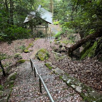 鐘楼が見えてきた。