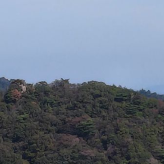 長峰山の頂上の天狗岳　以前 登りました