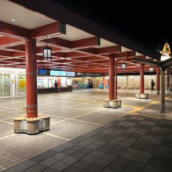 早朝の太宰府駅