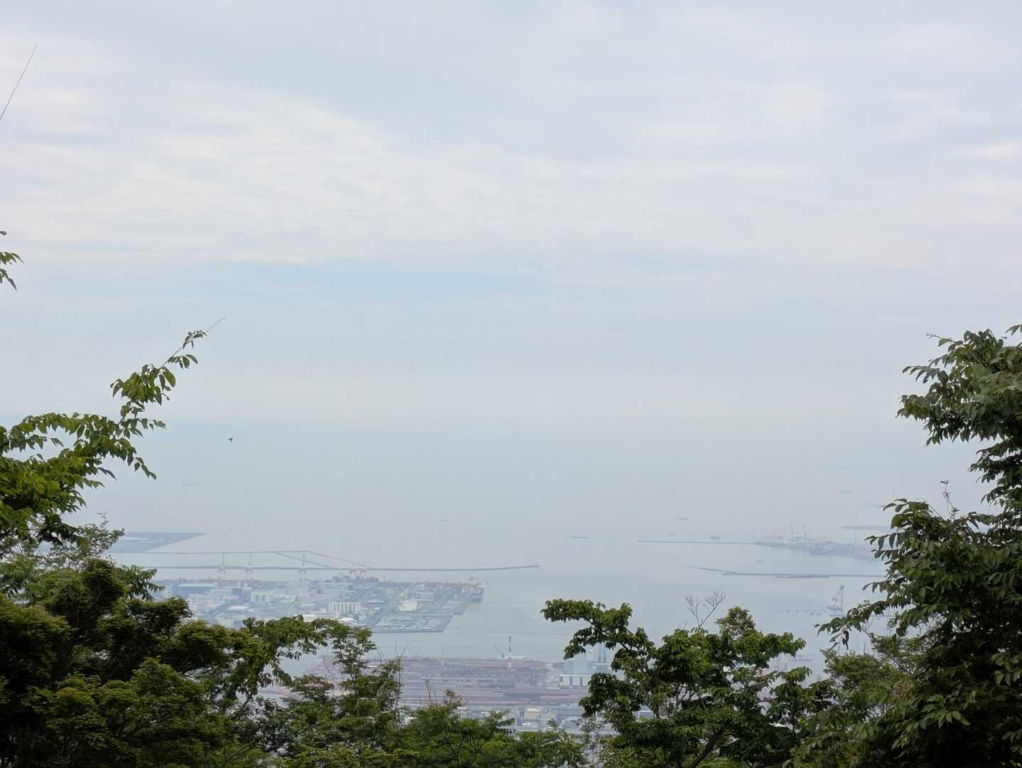 ちょっと休憩😉
深江方向👌 六甲山からは海がよく見えますよ😄