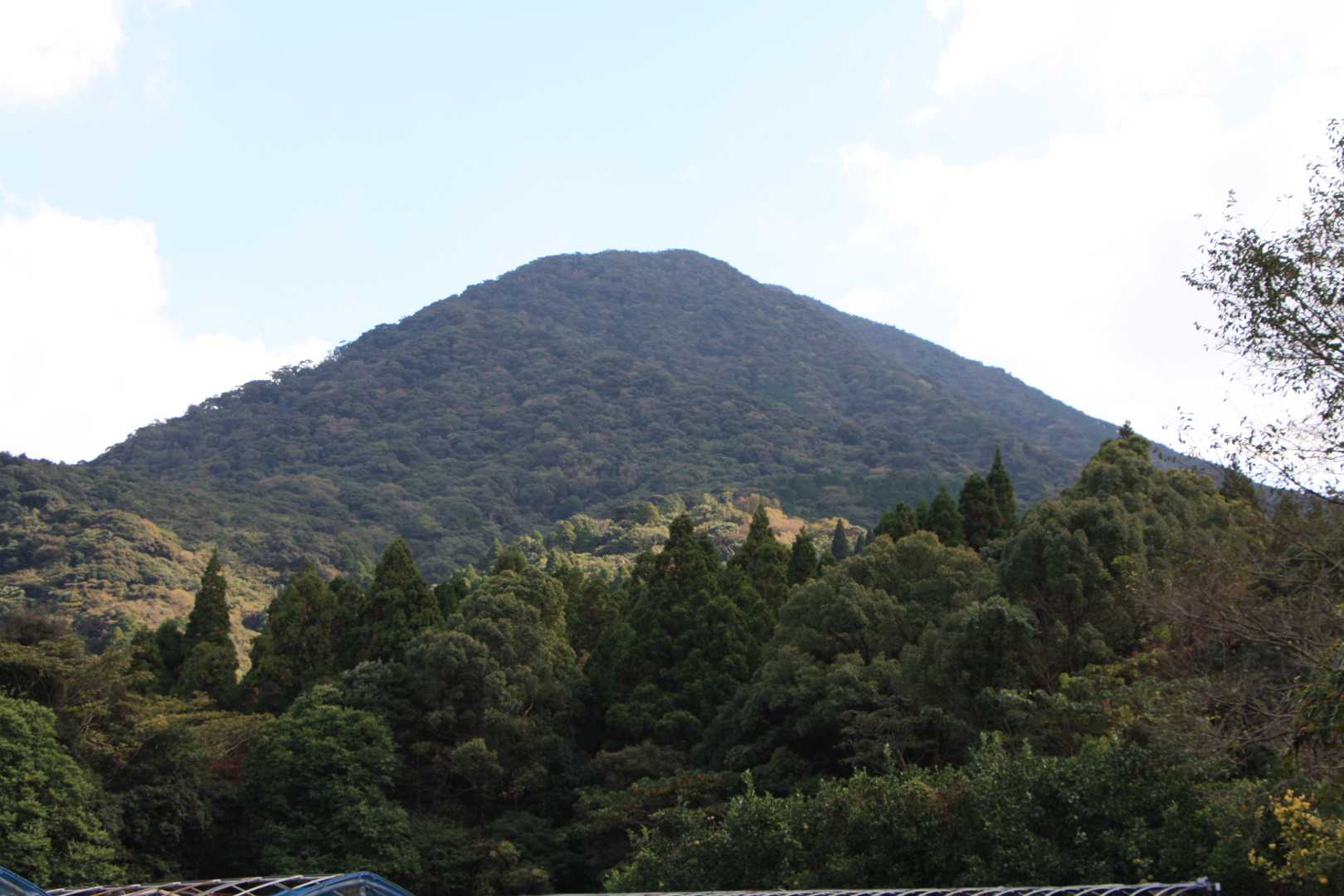前山