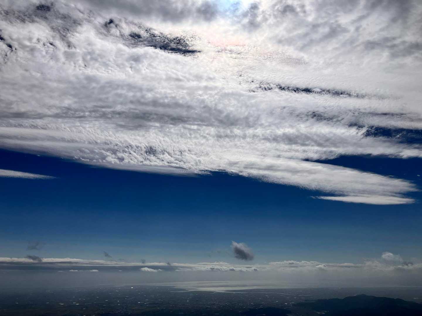 天気予報は昼前から晴れると
まあ、当たってるね✋️