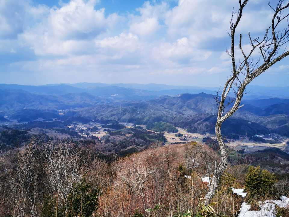 最後に良い景色が見れて良かった。雪が無ければ快適な道。。。だと思う。