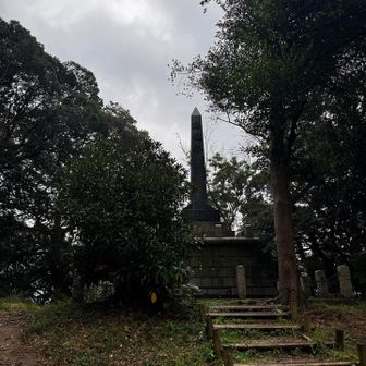 山頂。