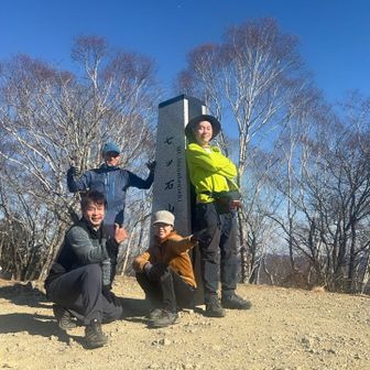 イエロー服のだんごむしさん　撮影タイムです！