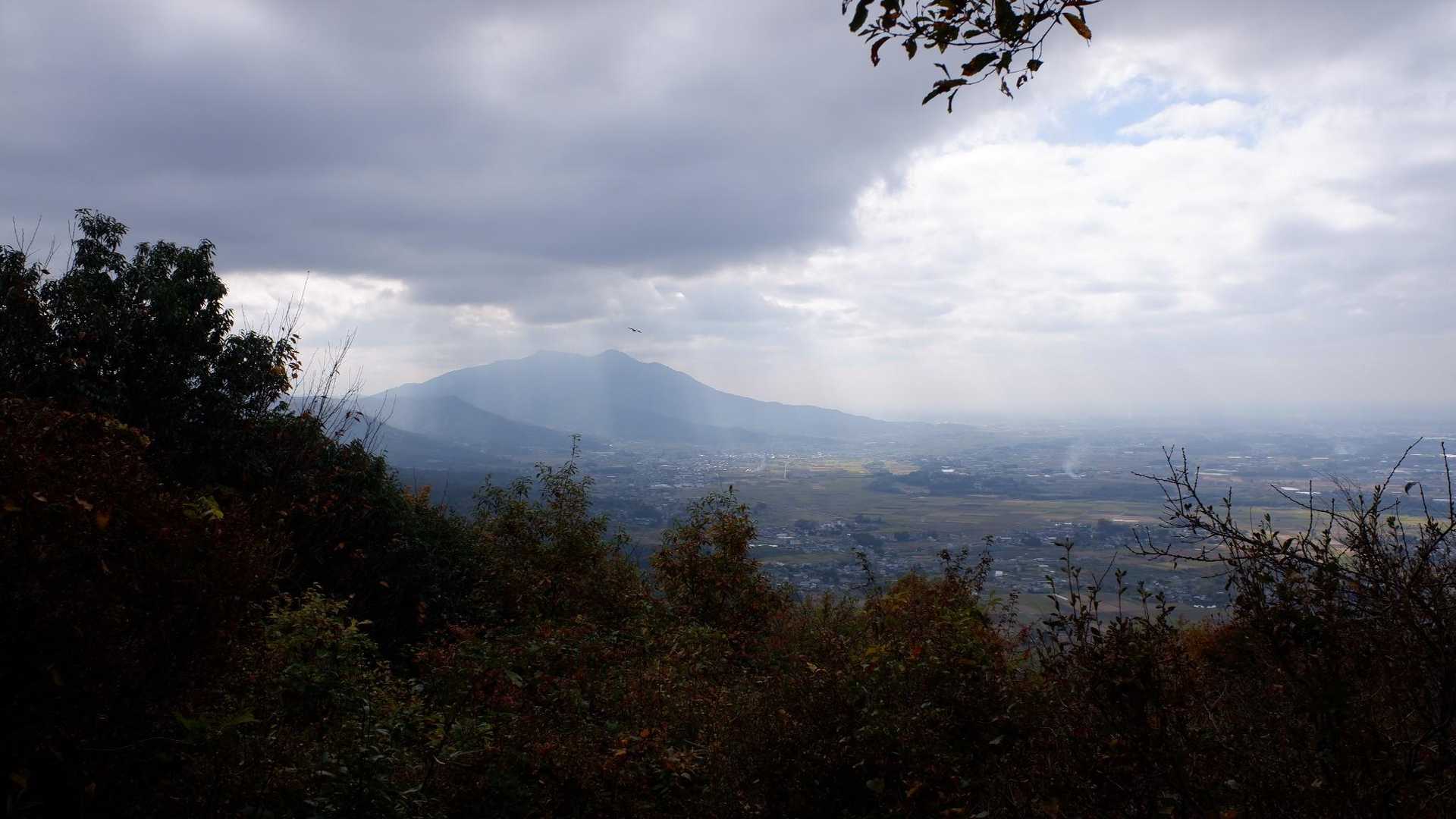 今日はモヤッていて、富士山見えず。筑波山は綺麗に。