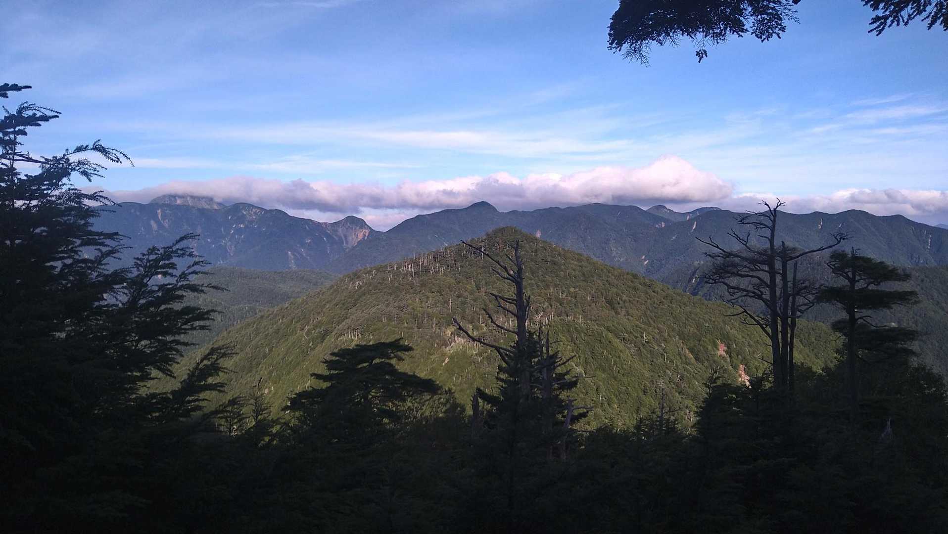 太郎山入口-太郎山登山口-山王帽子山-太郎山-梵字飯場跡 縦走コースの写真