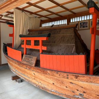 補陀落山寺に到着。補陀落渡海とは生きたまま船に乗って出られないように釘付けして海に出る捨身行。