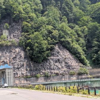 夜中歩いて行った道と、戻ってきた道の合流点　　長く素敵な道のりだった☺️✨️
