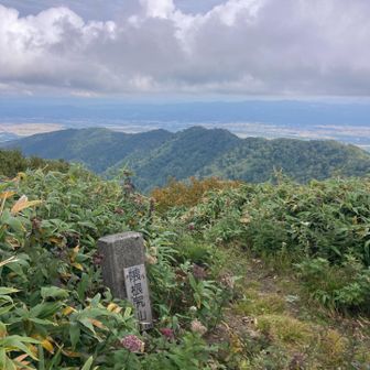景色を見ながら食べます。
結構歩いて来たな〜って思いながら。
往復１５キロくらい。