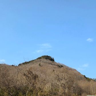 八瓶山の麓に到着