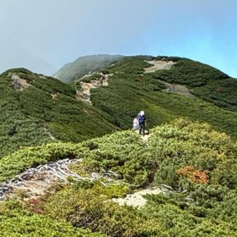 あの山の向こうに仙丈ヶ岳