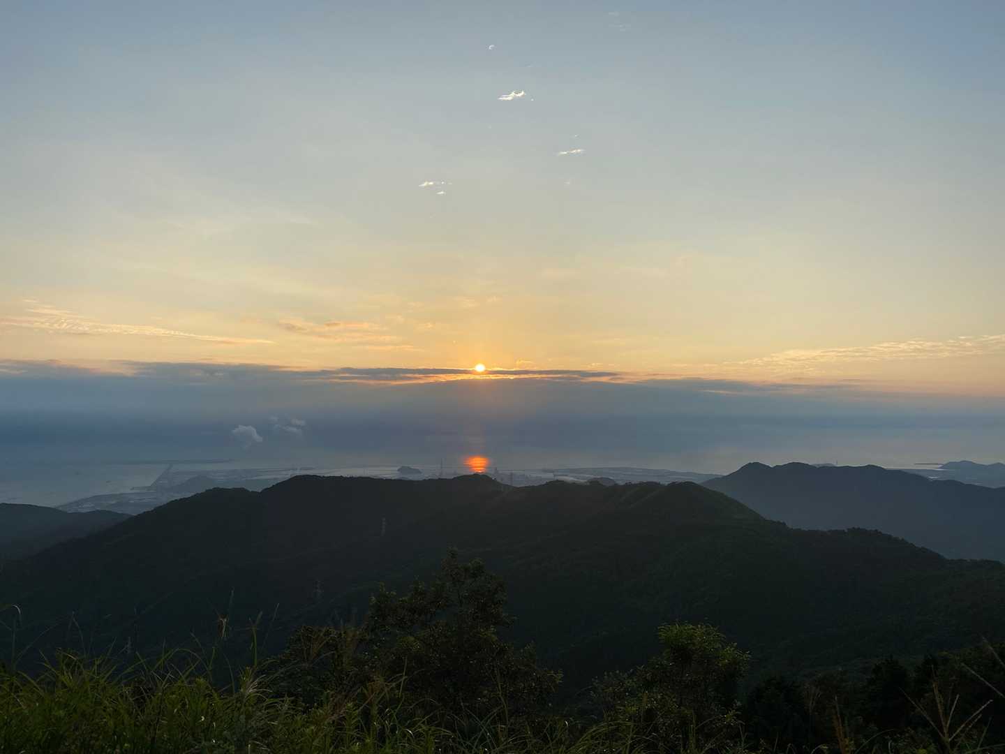 太陽が出てきました