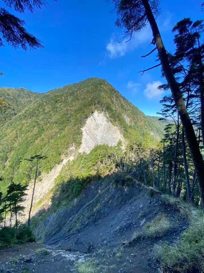 大無間山の写真