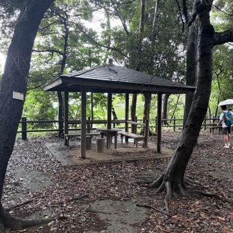 東屋がありました