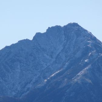 甲斐駒ヶ岳。今年登った山々が全部見えるのはいいな。
