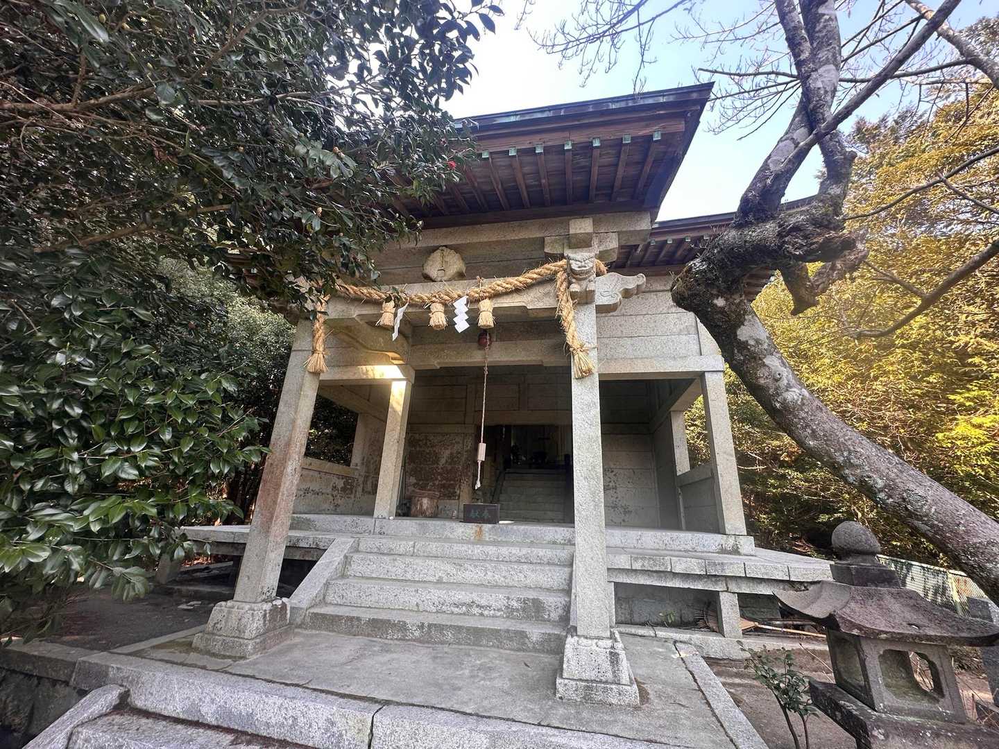 金立神社⛩️上宮
そう言えば、金立山頂上に奥宮がありました。