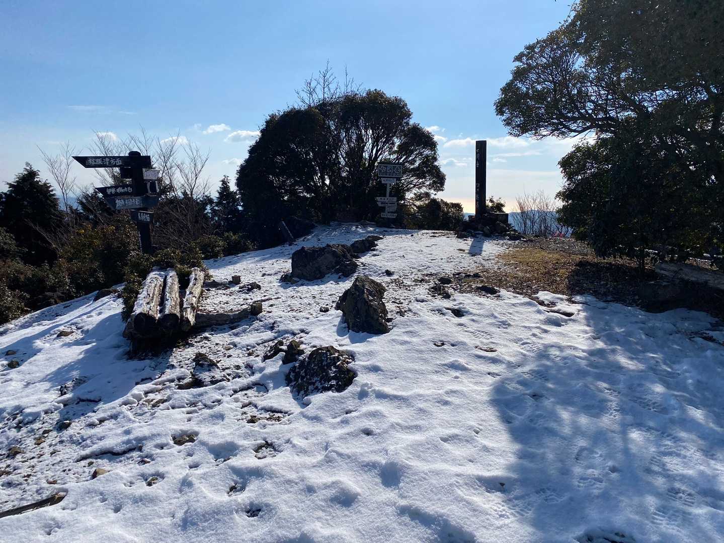 藤コース登山口-七洞岳 往復コースの写真