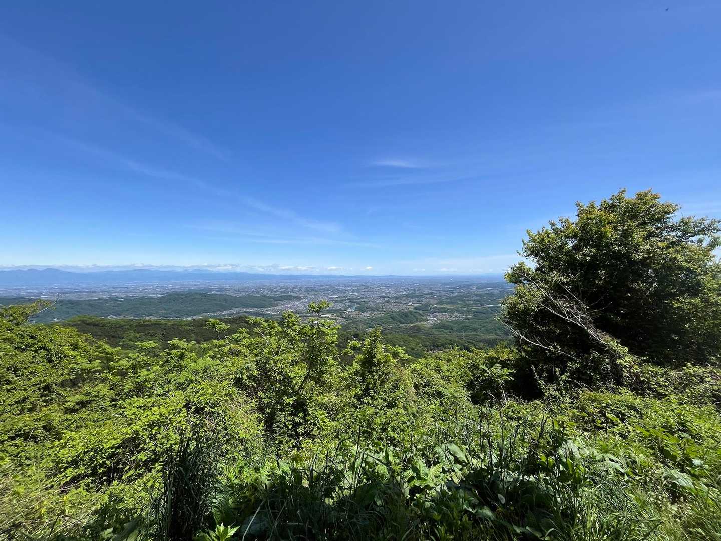 登谷山山頂
この手前、7km位のところで足がピキッと😅
悪化しないように、MG入りジェル摂って登りのペースを緩めて周りと同じペースで
キツくはない感じで試走よりは速いペースでこれてます