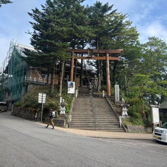 石鎚神社は全部で四社、そのうちの土小屋遥拝殿