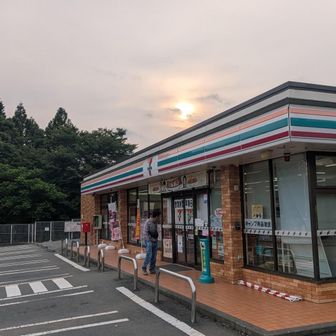 まさかの朝6時開店😱
待てずに進む🏃‍➡️