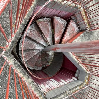 狭くてすれ違いしにくい〜😅