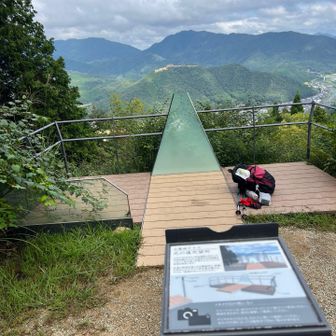 第一展望台上のテラス　帰り道　蜘蛛の子散らしたみたい　誰もいない　
雲海の時は　賑やかだった