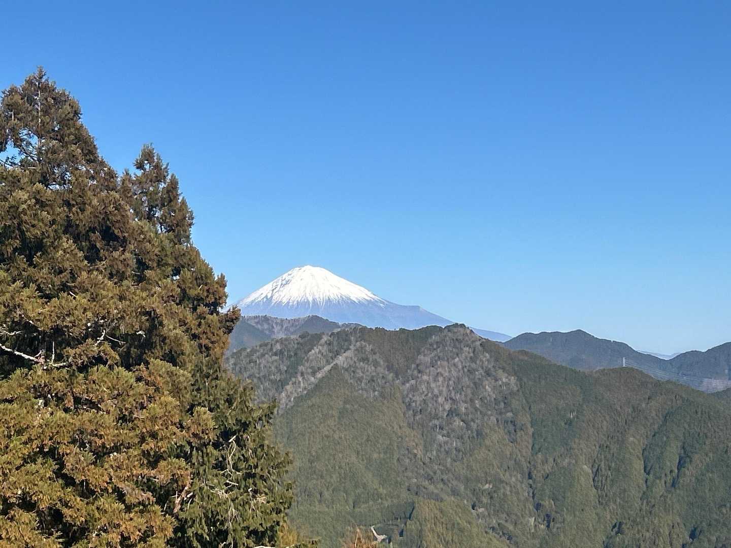 🗻
