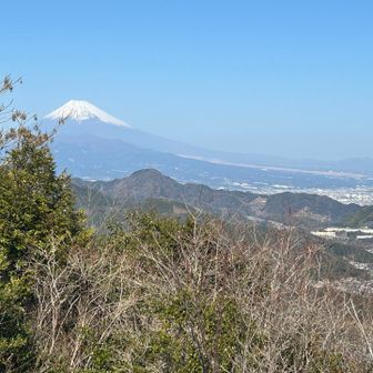 城山頂上からも富士山
