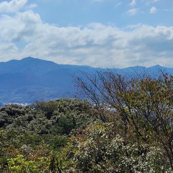 鎮南山⛰️(左)と姫岳⛰️
