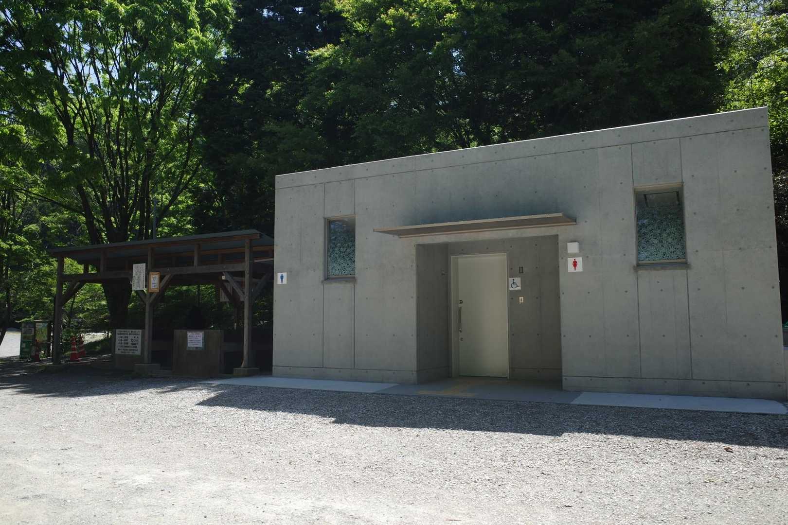 楽園キャンプセンター、新しくきれいなトイレができてました✨
トイレはやっぱり重要です！😀