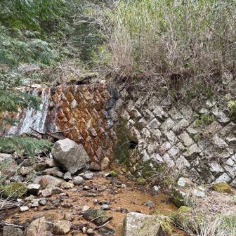 六甲山・長峰山・摩耶山 石積み谷止工②
⬅️