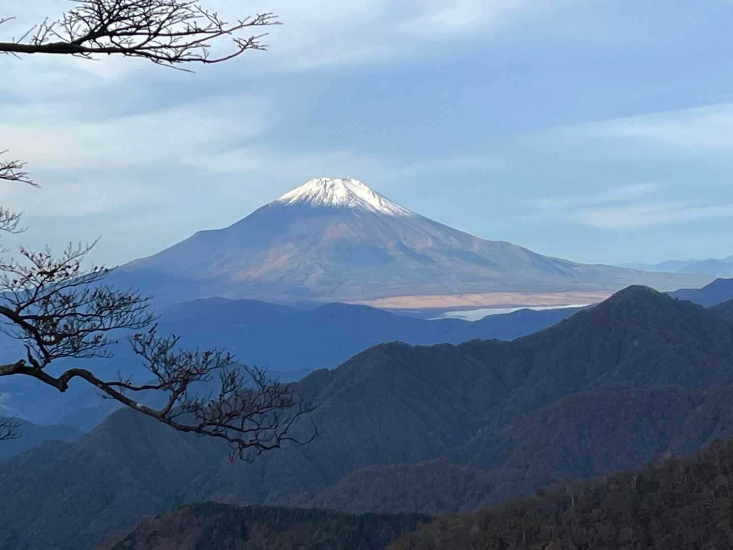 ヤビツ峠-三ノ塔-烏尾山-行者ヶ岳-木ノ又大日-塔ノ岳-日 縦走コースの写真