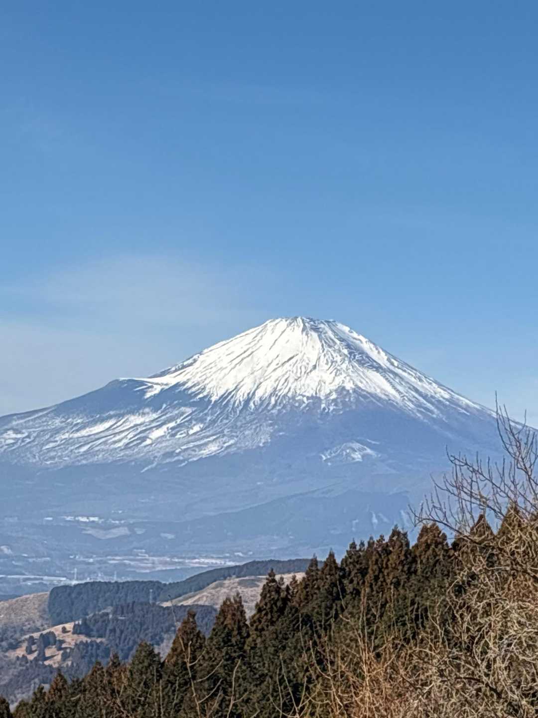 高松山山頂
冬の空気が澄んでる時期はやっぱり富士山🗻今日も綺麗な富士山見れました