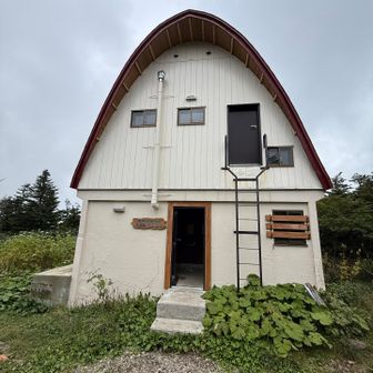 西吾妻小屋