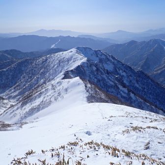 笠ヶ岳山頂から：白毛門
