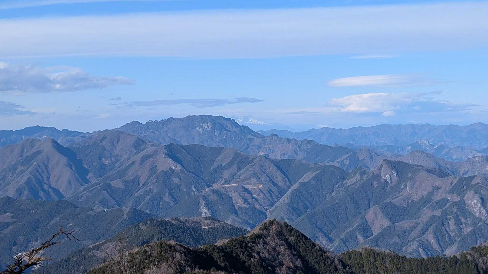 鴨沢バス停-小袖登山口-七ツ石山-ヨモギノ頭-小雲取山-雲 縦走コースの写真