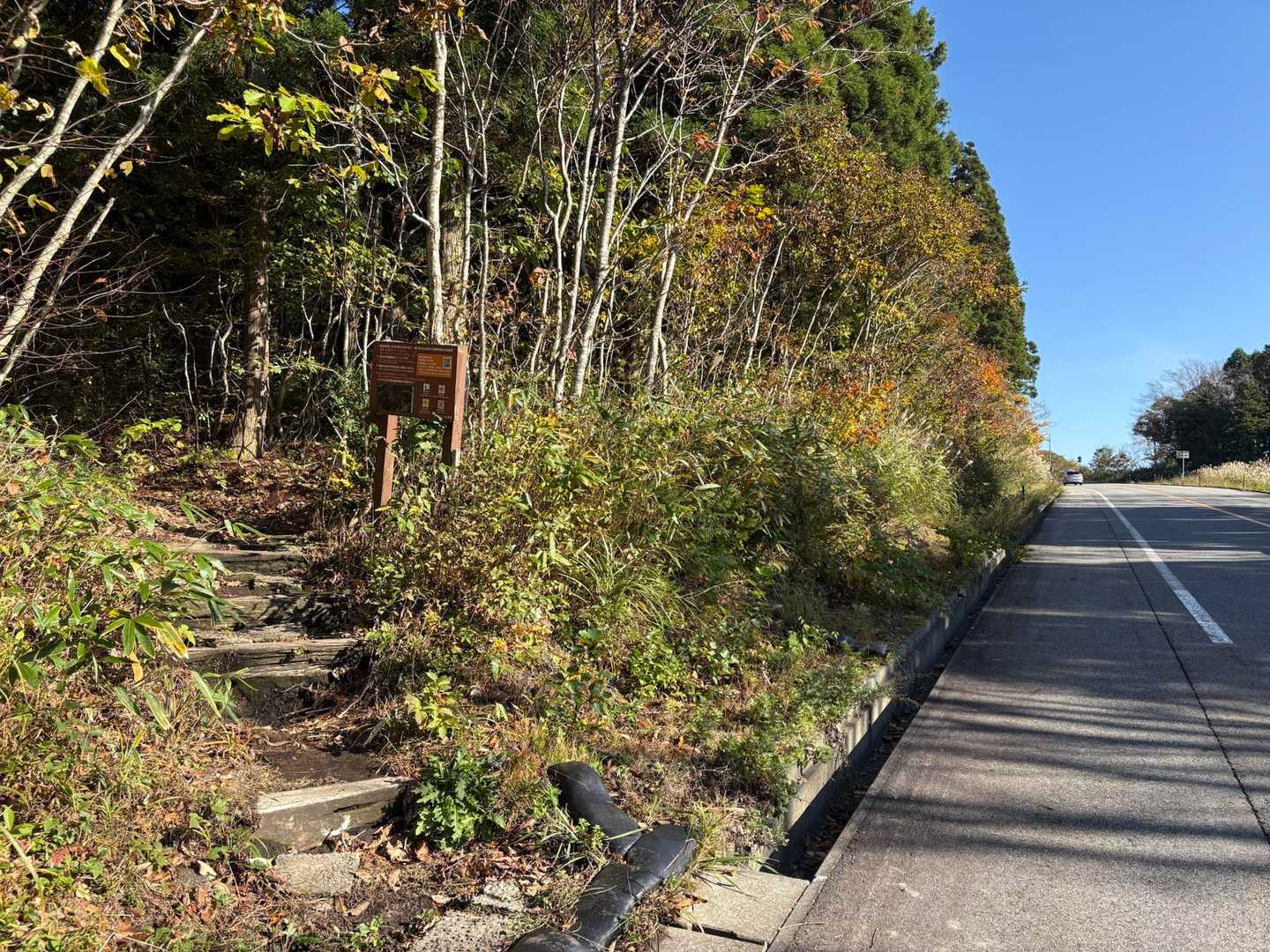 鏡ケ成キャンプ場登山口-烏ヶ山-新小屋峠 周回コースの写真