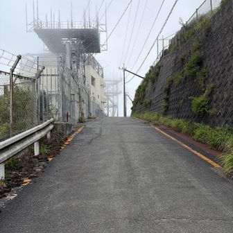 山頂へ