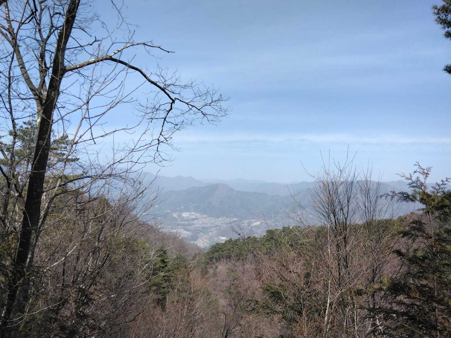 倉岳山登り口-立野峠-倉岳山-穴路峠-天神山-高畑山-楢峠 周回コースの写真