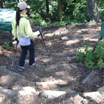 《 大文殊 山頂 》

今日の目的は、ほぼ完遂!!　満足しきって下山を開始...