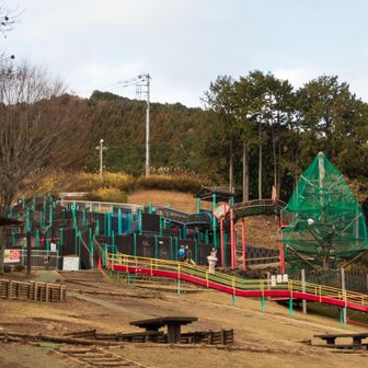 あいかわ公園の冒険広場
子供を遊ばせるには良さそう