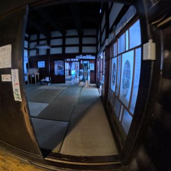 中は冷え冷え～ストーブつけたい