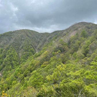 経ヶ岳・法恩寺山 雲行きがあやしい