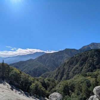 左から富士山🗻！鳳凰三山！甲斐駒ヶ岳！
富士山🗻は雲の中！