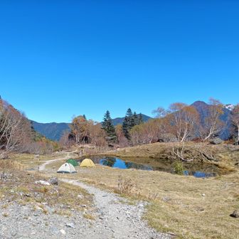 おりてきた〰️

晴天の山行、最高のご褒美でした😊
道中、お話させていただいたハイカーの方々、
ありがとうございました😊
