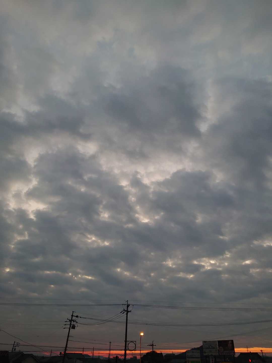 おいおい💦　前日の晴天はどこへ行った😑