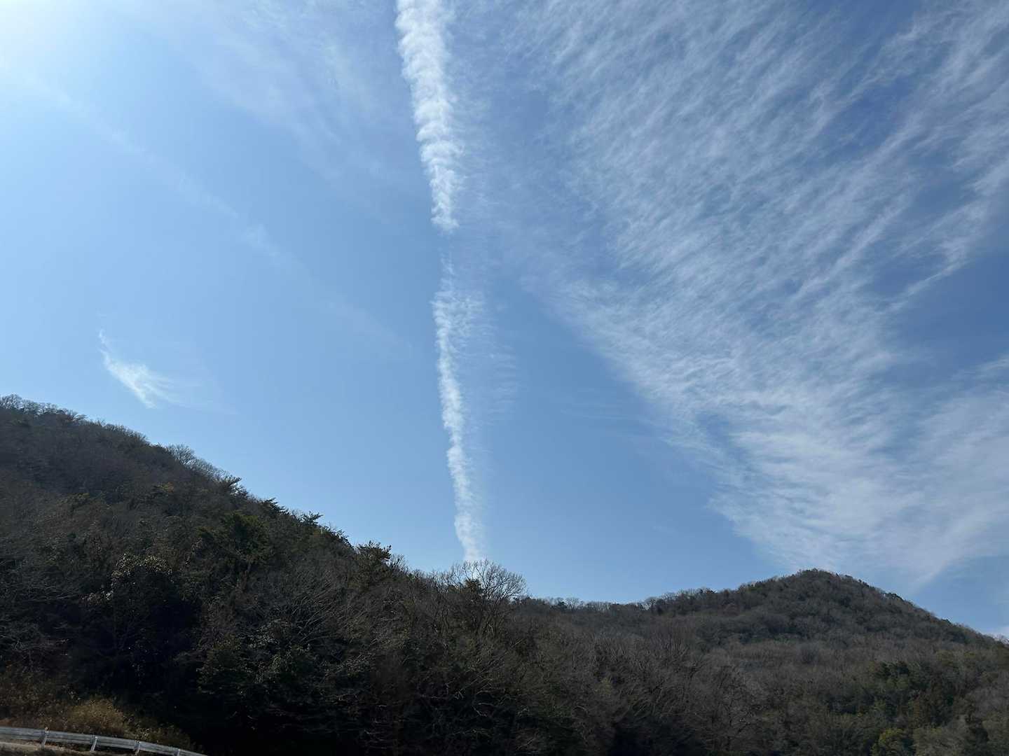 原点回帰の青い空と白い雲