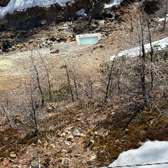 露天風呂の上を通る
残念ながら誰もいない
｡ﾟ(ﾟ´Д｀ﾟ)ﾟ｡