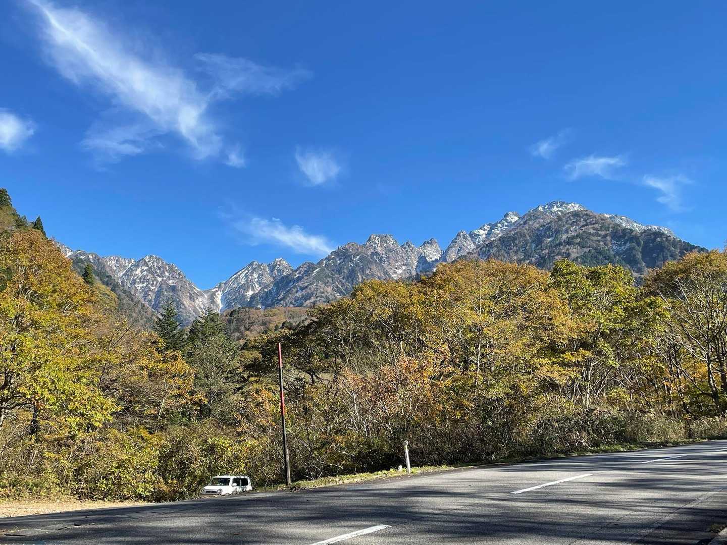 下山後は駐車場向かって🚶
上りの道路が応える😰